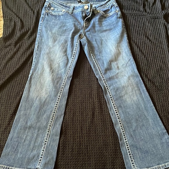 Apt 9 Jeans - sz 6 Petite - Picture 2 of 7